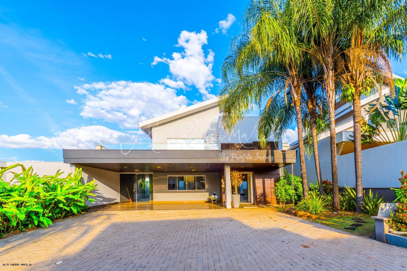 Casa em Condom�nio